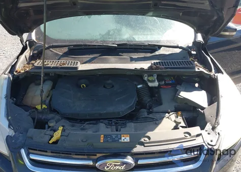 2014 Ford Escape Titanium z USA, uszkodzony, nr VIN 1FMCU9J98EUD77884